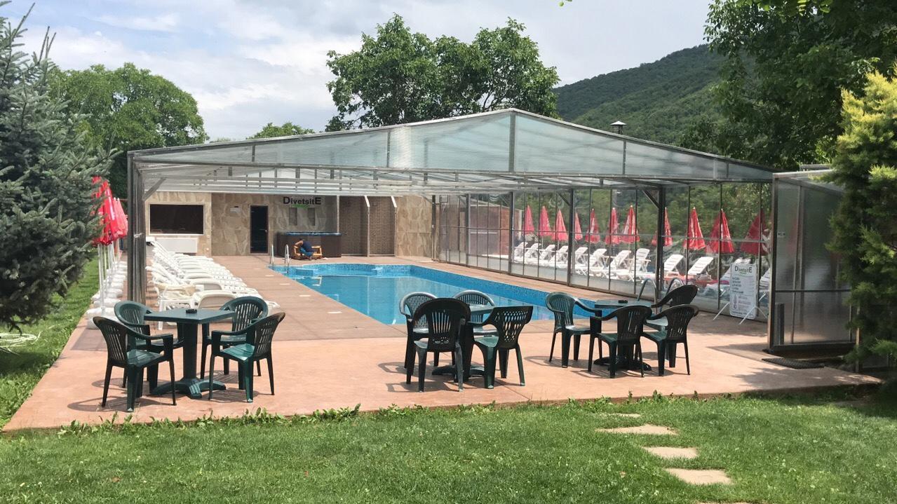 Hotel Divetsite Sliven エクステリア 写真