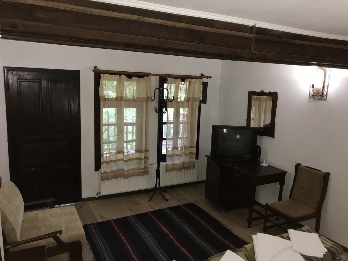 Hotel Divetsite Sliven エクステリア 写真